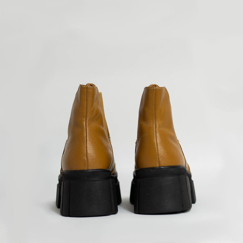 ROBBIE CHELSEA BOOTS - MIEL